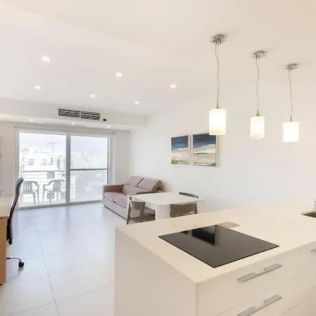아파트 Modern In | Near Seafront & Beaches