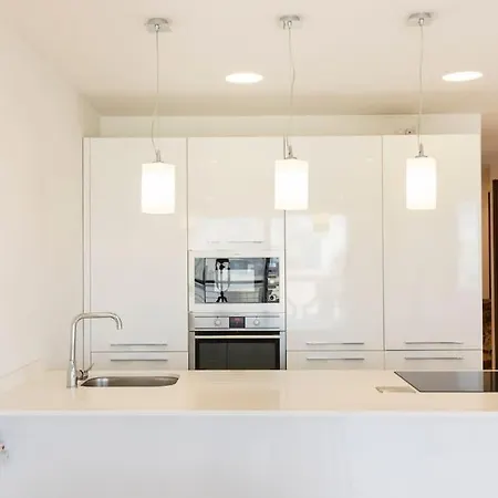 Modern In | Near Seafront & Beaches * 마르사스칼라