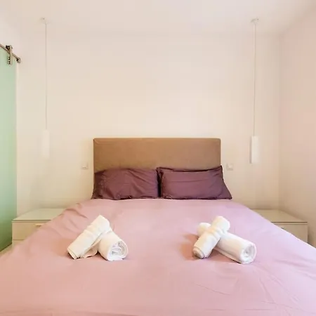 아파트 Modern In | Near Seafront & Beaches *