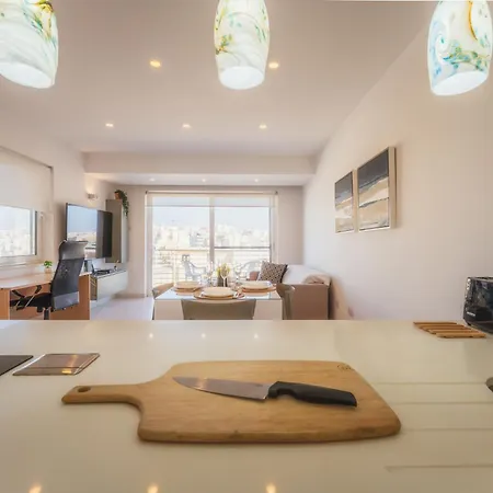Modern In | Near Seafront & Beaches 아파트 *
