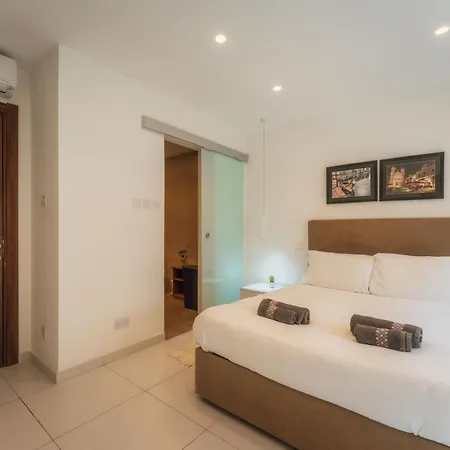 Modern In | Near Seafront & Beaches 아파트