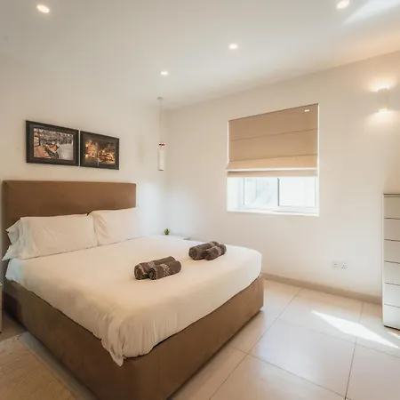 아파트 Modern In | Near Seafront & Beaches