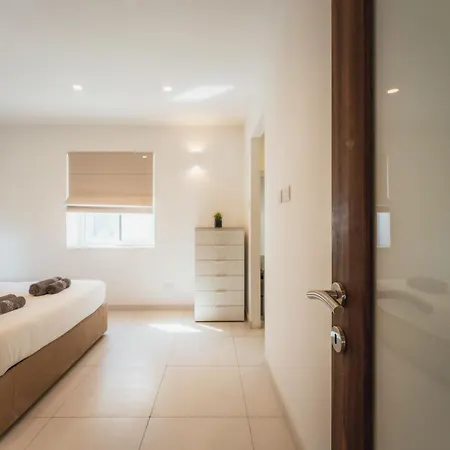 아파트 Modern In | Near Seafront & Beaches
