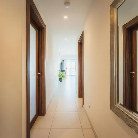 아파트 Modern In | Near Seafront & Beaches 마르사스칼라