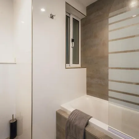 아파트 Modern In | Near Seafront & Beaches *